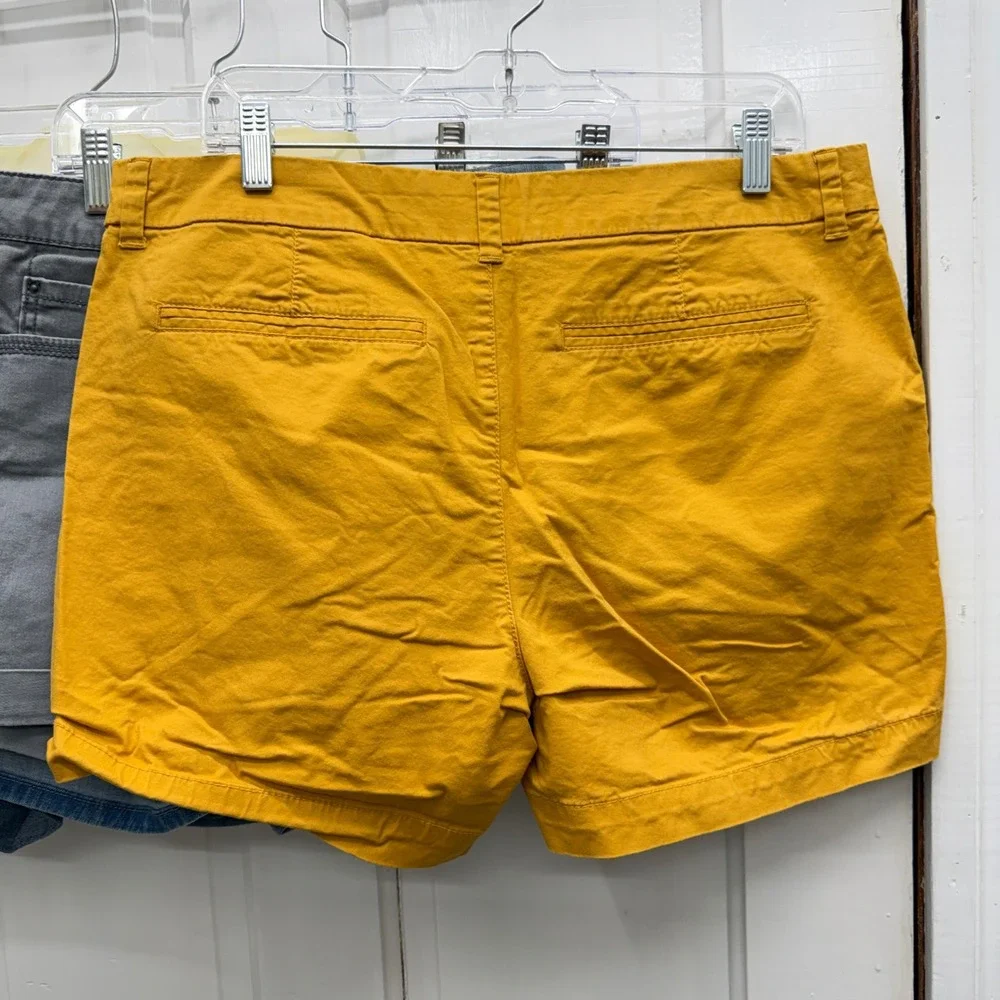 Lot of 6 Women's‎ 12 Shorts Denim Chino Yellow Grey Blue Assorted Bundle